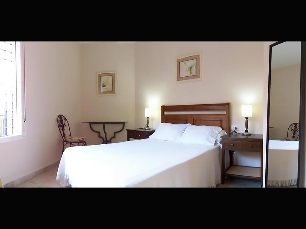 Apartamentos Sevilla Room photo